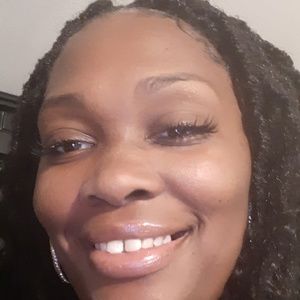 Meet your Posher, Latonja